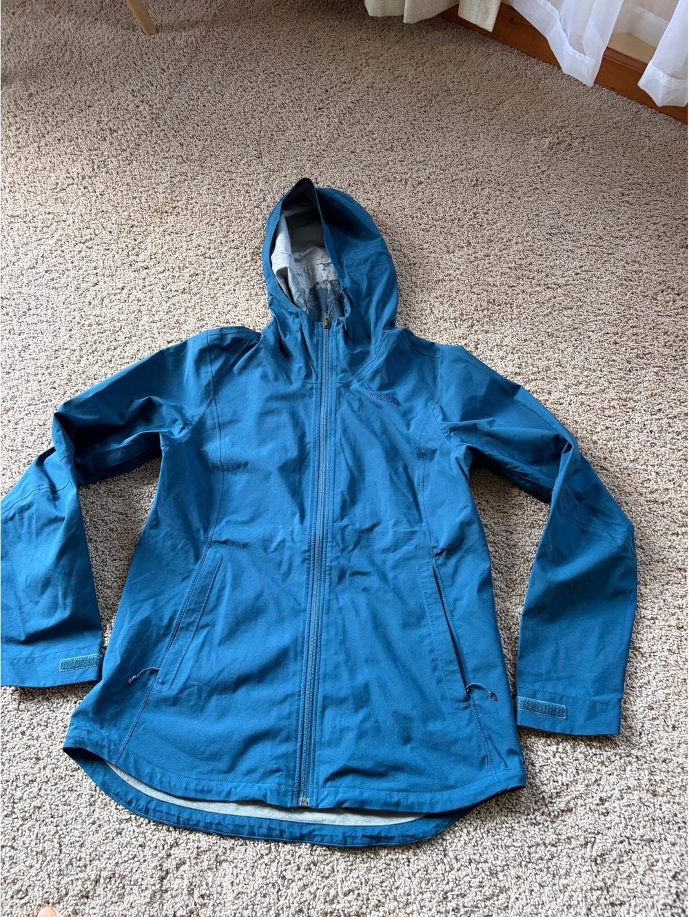 The North Face Women's Large Venture Rain Jacket Teal Blue flawed
